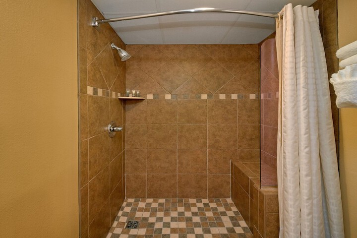 Room 26 of 42