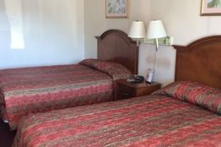 Room 9 of 14