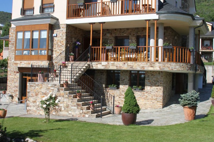 Photo of Villa Mencia