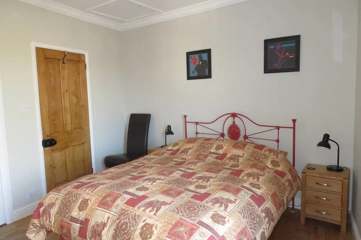 Room 2 of 21