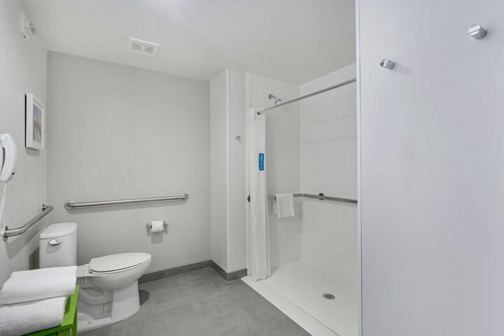 Bathroom shower