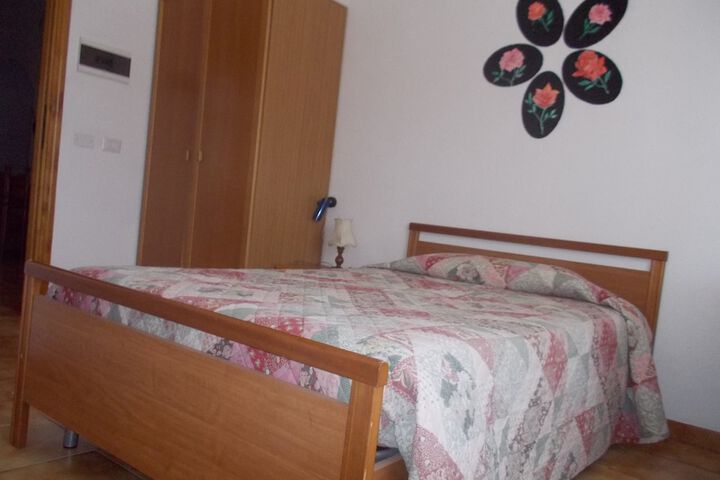 Room 11 of 65