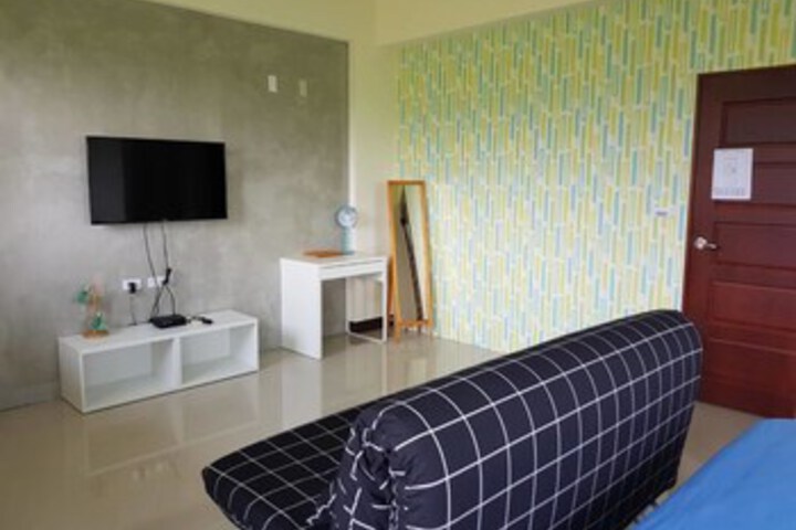 Room 35 of 38