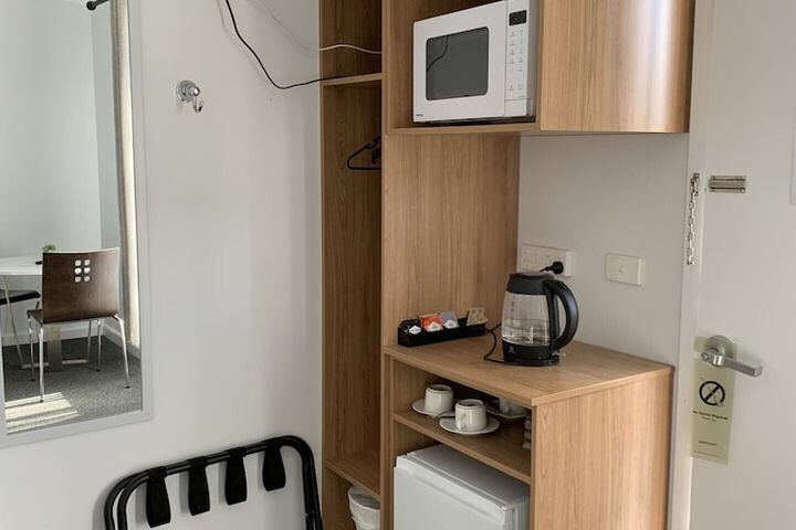 Room 18 of 65