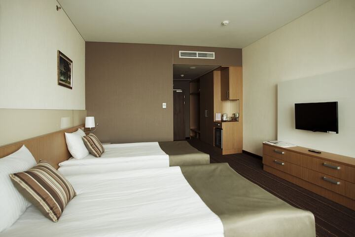 Room 20 of 63