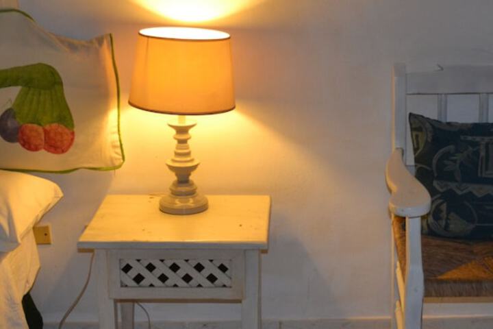 Room 34 of 144