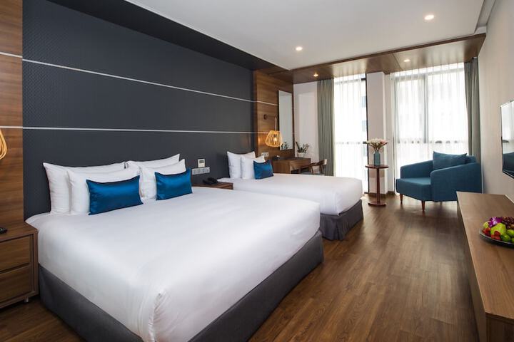 Room 49 of 203