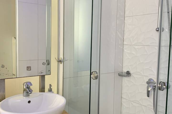Room 31 of 40