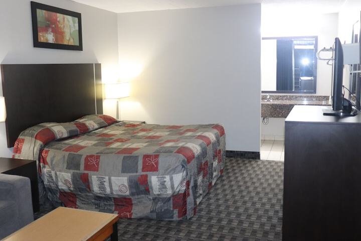 Room 11 of 34
