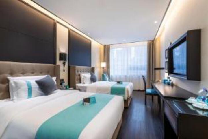 Room 7 of 7