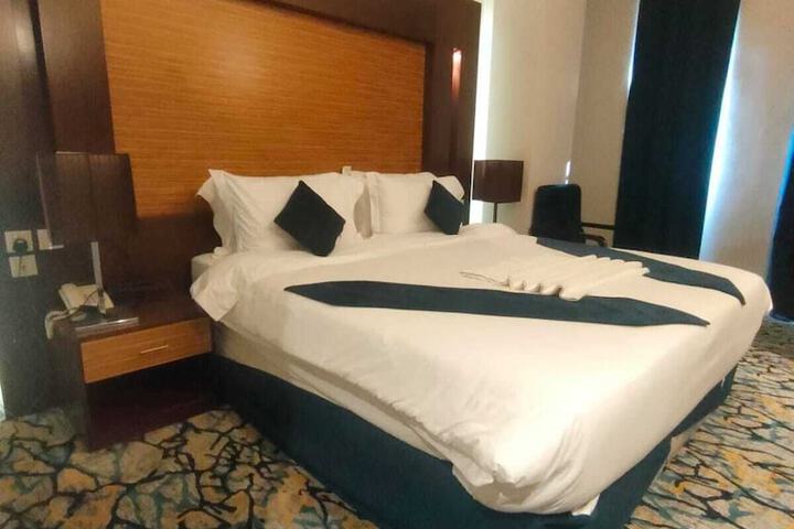 Room 15 of 26