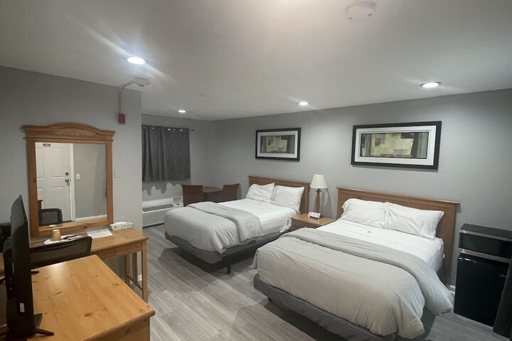 Standard Double Room (5 of 5)