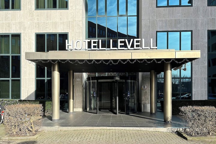 Hotel 38 of 39