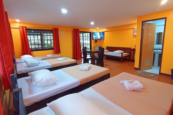 Room 2 of 16
