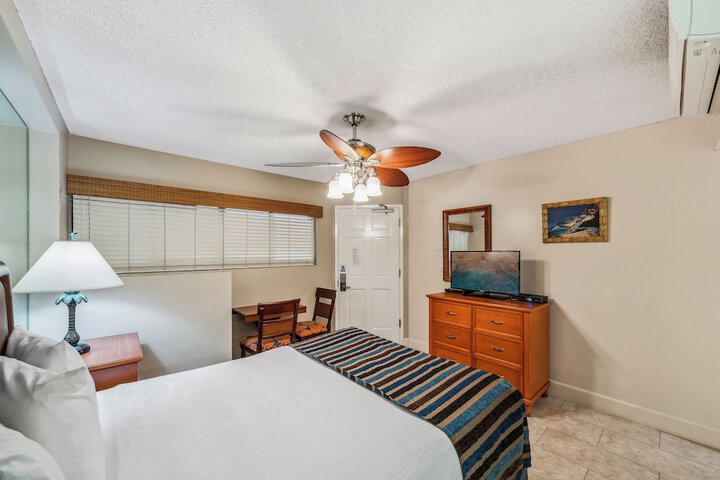 Room 7 of 26