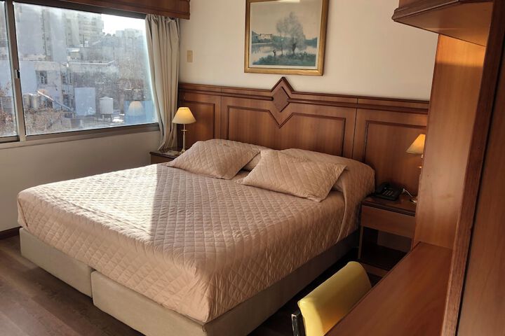 Room 13 of 29