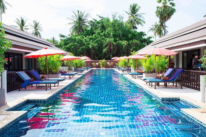Pool 94 of 105