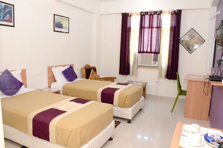 Room 6 of 57