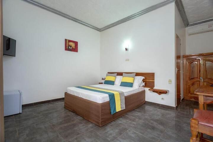 Room 2 of 15