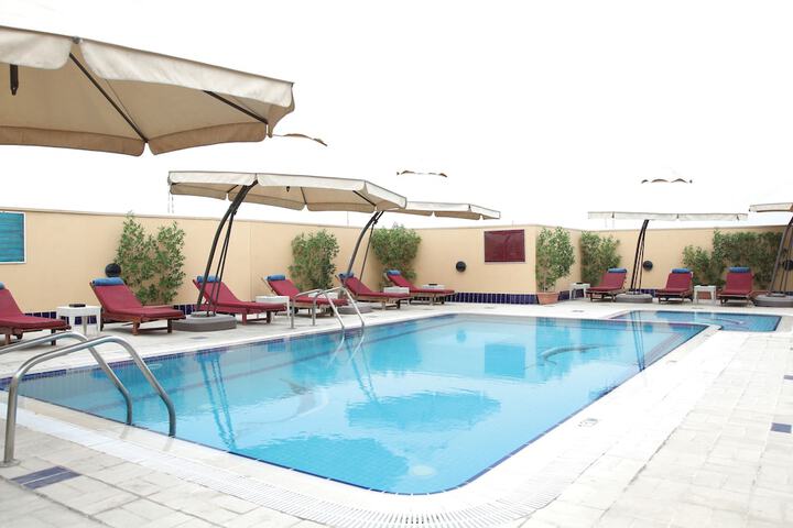 Pool 18 of 46