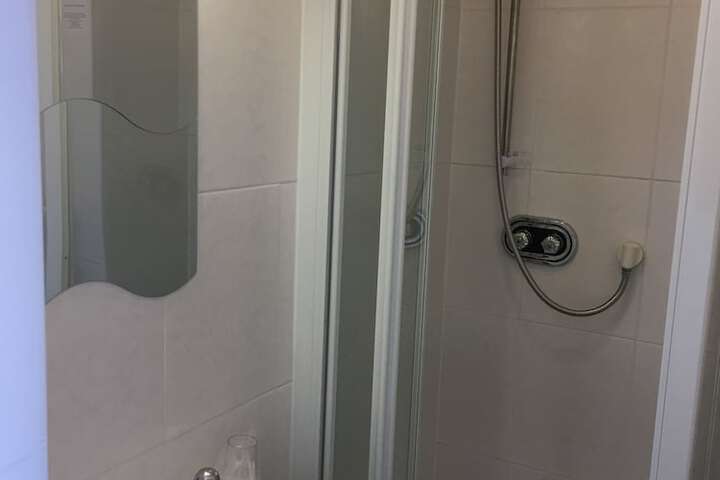Room 43 of 67