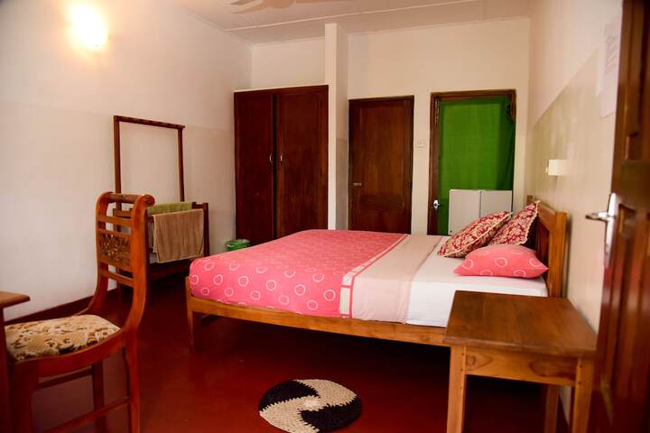 Room 3 of 51
