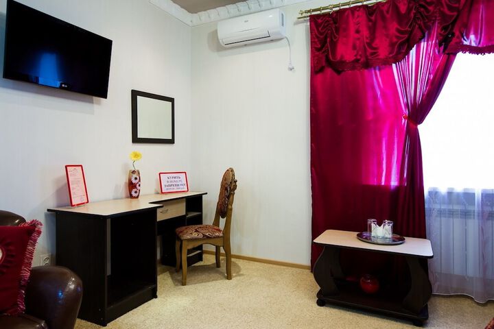 Room 9 of 63