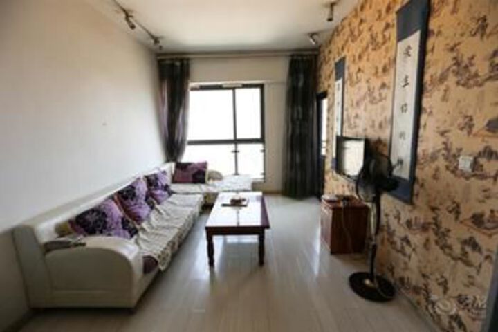 Room 80 of 93