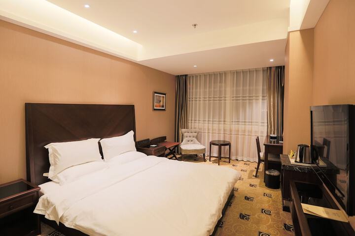 Room 6 of 50