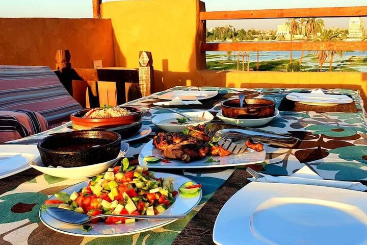 Dining 67 of 107