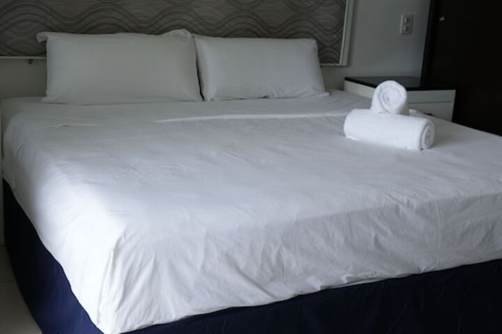 Room 10 of 39