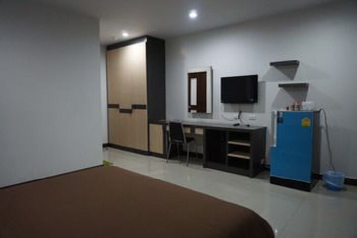 Room 25 of 31