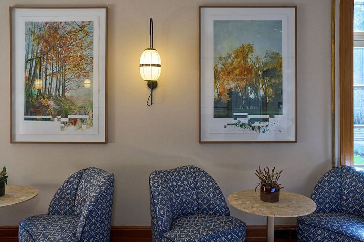 Hotel 2 of 107