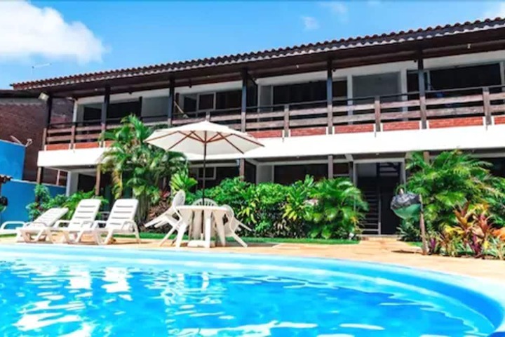 Pool Hotel