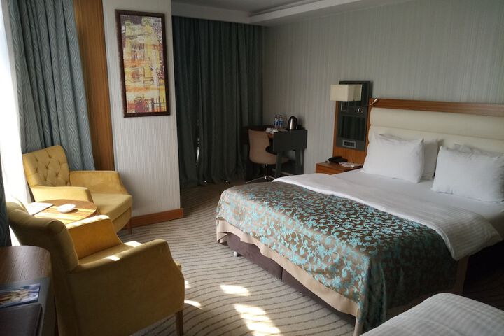Room 19 of 50