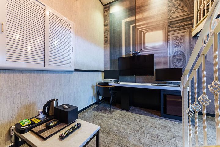 Room 5 of 57