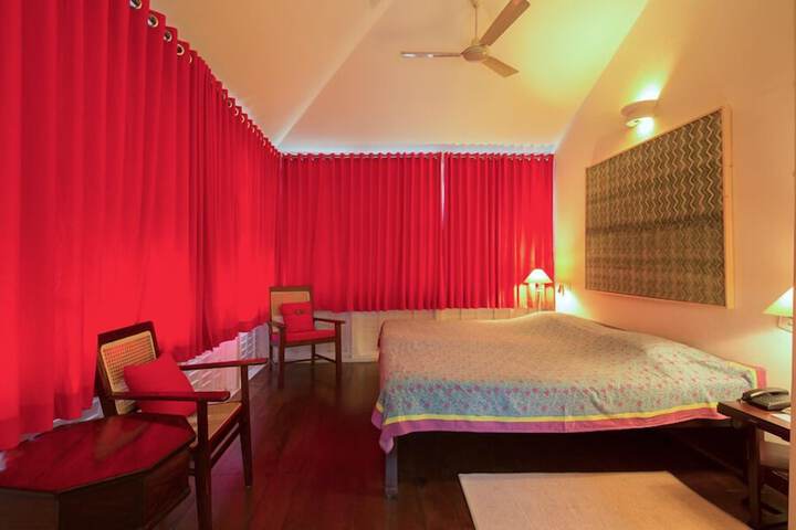 Room 14 of 24