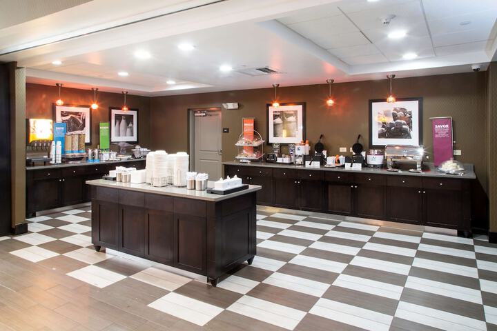 Breakfast area