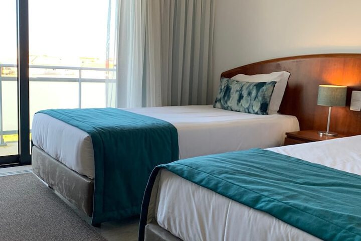 Room 28 of 61
