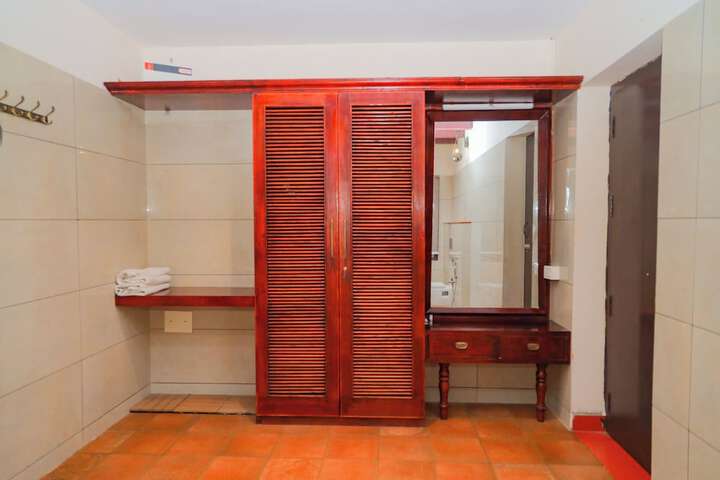 Room 49 of 138