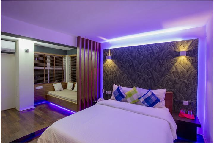 Room 6 of 97