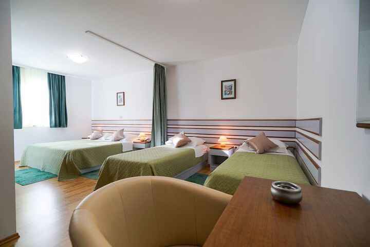 Room 14 of 52