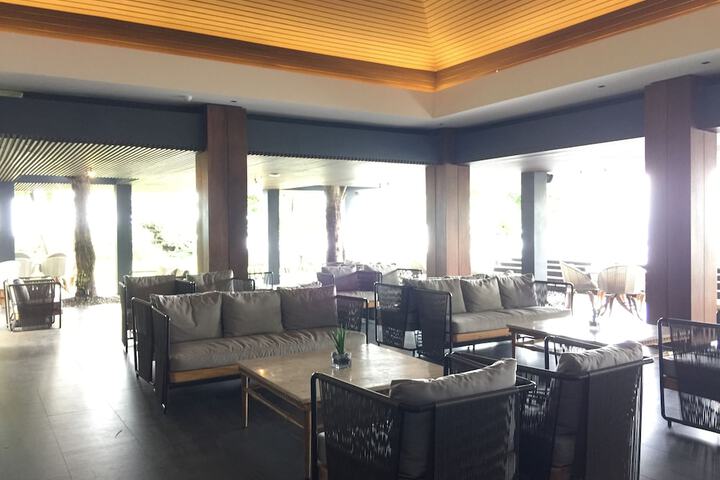 Hotel Lobby