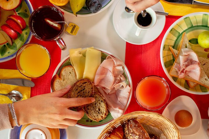 Breakfast/Coffee Service 65 of 98