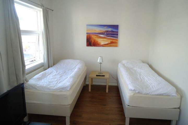 Room 9 of 63