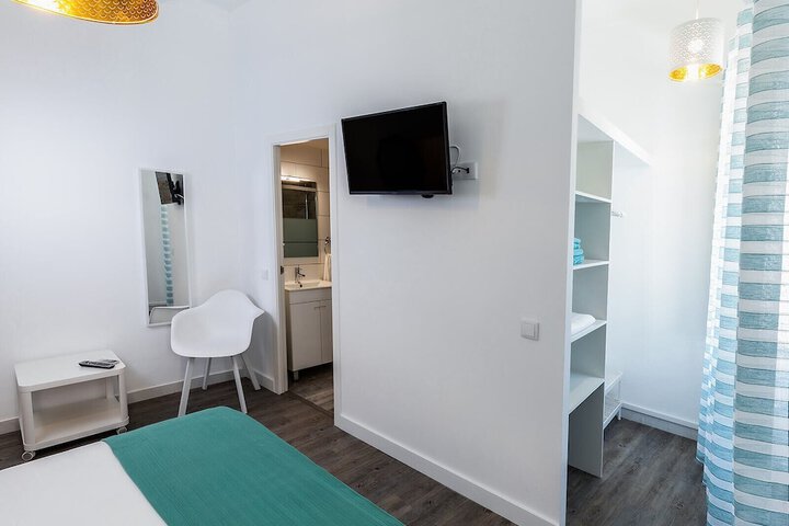 Room 5 of 49