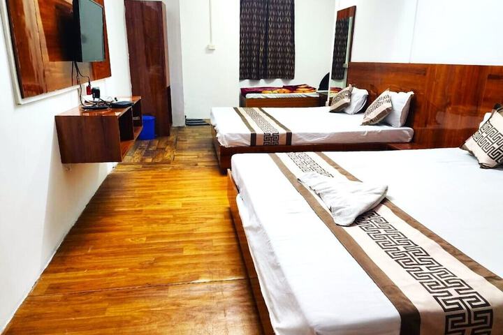 Room 3 of 24