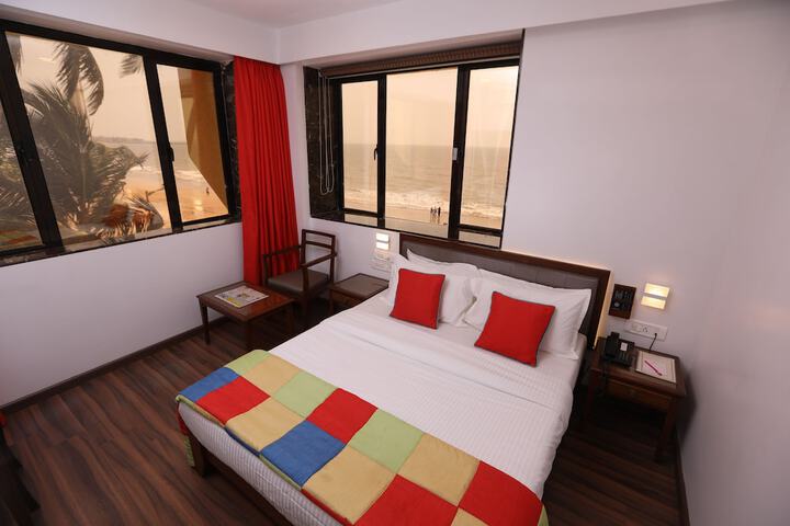Room 20 of 38
