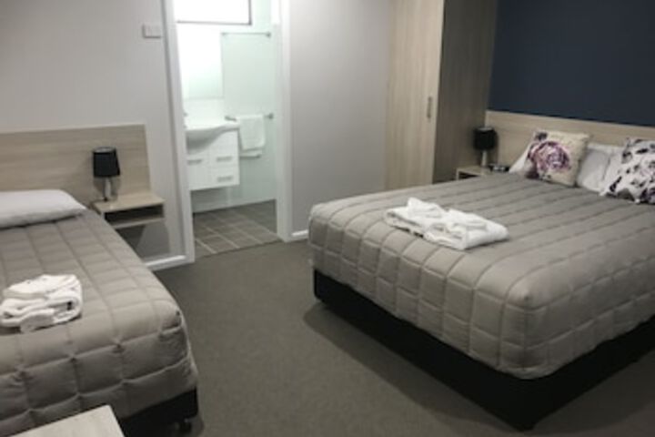 Room 52 of 156