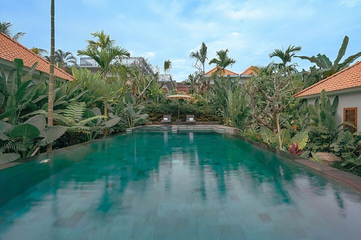 Pool 26 of 28